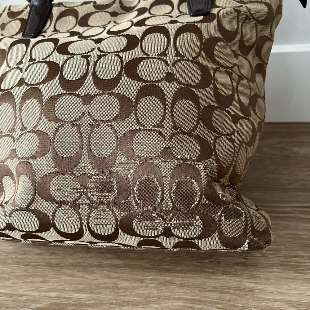 Coach Tan and Brown Signature Tote Y2K